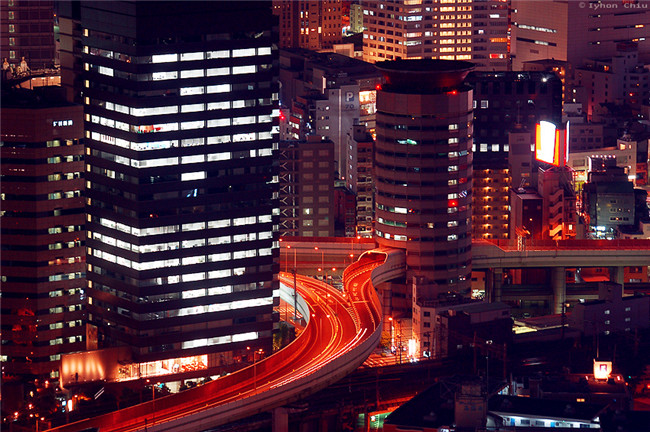 日本 大阪 门塔建筑